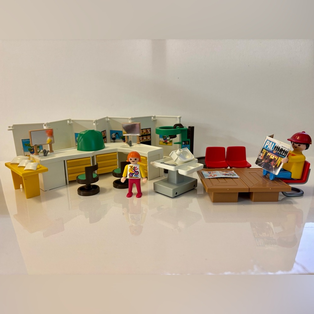 Playmobil 3762 Dentist Office and Waiting Room, Vintage, Incomplete Set
